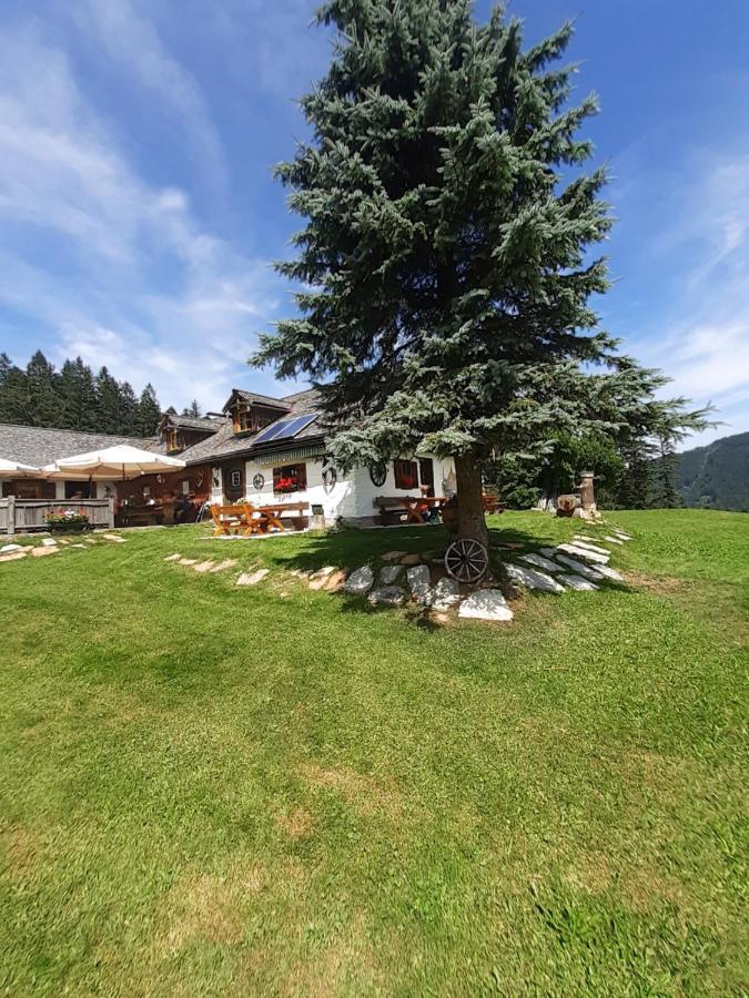 Reitbergs Nest Apartment Ойгендорф Екстериор снимка